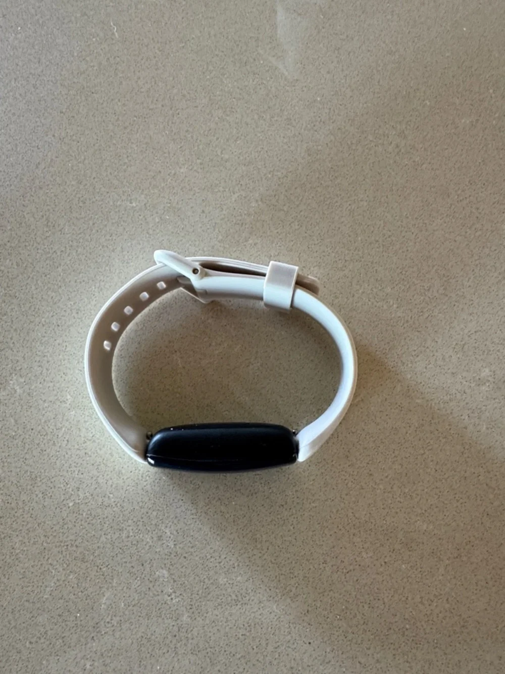 fitbit Inspire 2 Fitness Tracker - Lunar White Band with Black Display NEW!